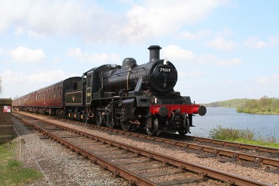 800px-78019_coming_off_Swithland_Viaduct.jpg